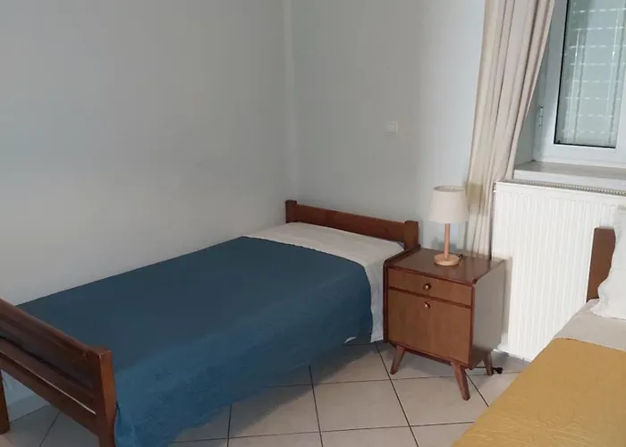 Sonia Cyclamen ハニア